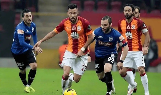 【欧冠】法兰克福VS加拉塔萨雷：德甲硬骨激斗土超雄狮，魔鬼主场迎战星月火力