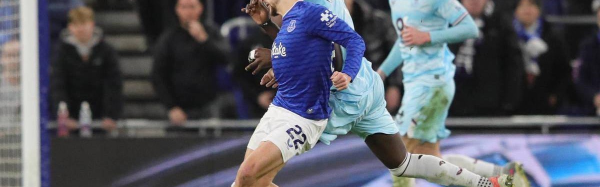 争冠悬了！瓜迪奥拉亲口承认对阵西汉姆布阵失误，曼城追赶难度再升级