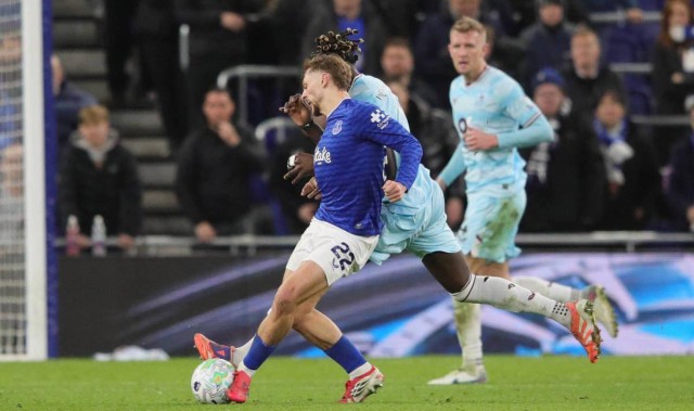 争冠悬了！瓜迪奥拉亲口承认对阵西汉姆布阵失误，曼城追赶难度再升级