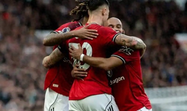 差4分！阿莫林否认上升势头，指出曼联两大弱点，七个月都做不到