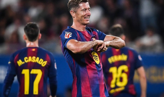 巴萨女足迎战拜仁慕尼黑，谁能终结不败神话？