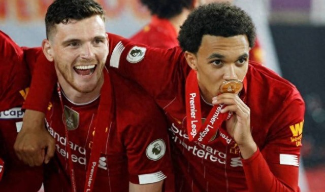 利物浦17年900万欧签罗伯逊+提拔阿诺德 25年8690万欧换代失败