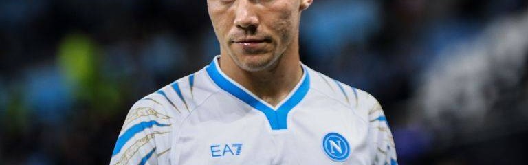 哈兰德提前离队：曼城与挪威国家队的双赢之策