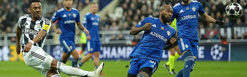 纽卡斯尔3-2卡拉巴赫 托纳利、乔林顿建功