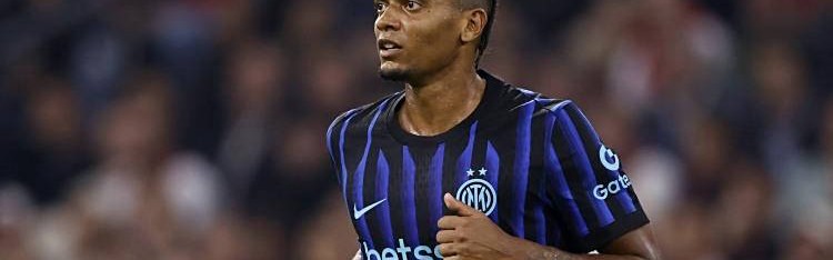 意甲动态：米兰球迷热情支持红黑军，国米新星持续耀眼备受好评