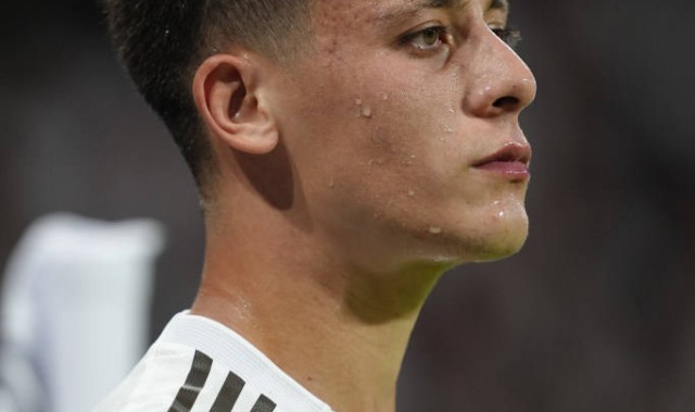 姆巴佩引领皇马新纪元：10战9胜状态飙升，阿隆索的战术变革成效显著