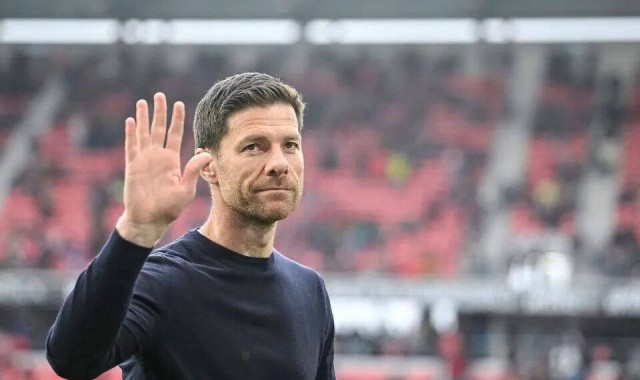 红牌催生进球，阿隆索的新玄学