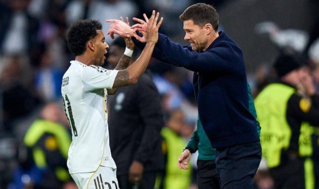 复盘皇马1-2曼城：16脚射门却只进一个，四场仅一胜阿隆索问题多