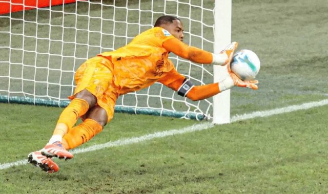 意甲知名媒体人：米兰门将迈尼昂已表现出续约意向，主要得益于阿莱格里和塔雷