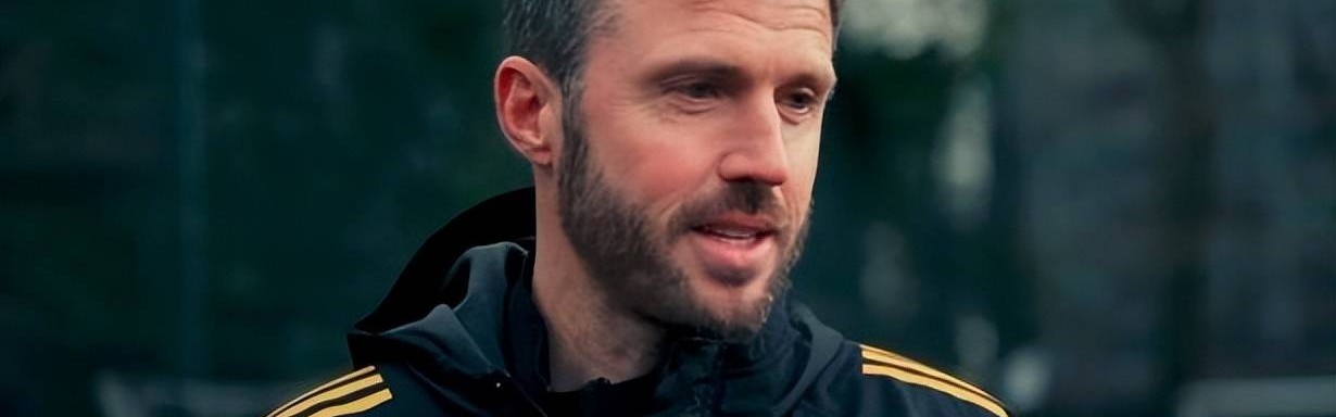 曼联名宿内讧？基恩嫌卡里克资历浅，鲁尼回击：红魔不该迷信名帅