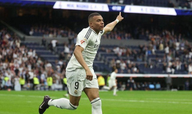 姆巴佩89场81球表现惊艳，为何仍难超越C罗？