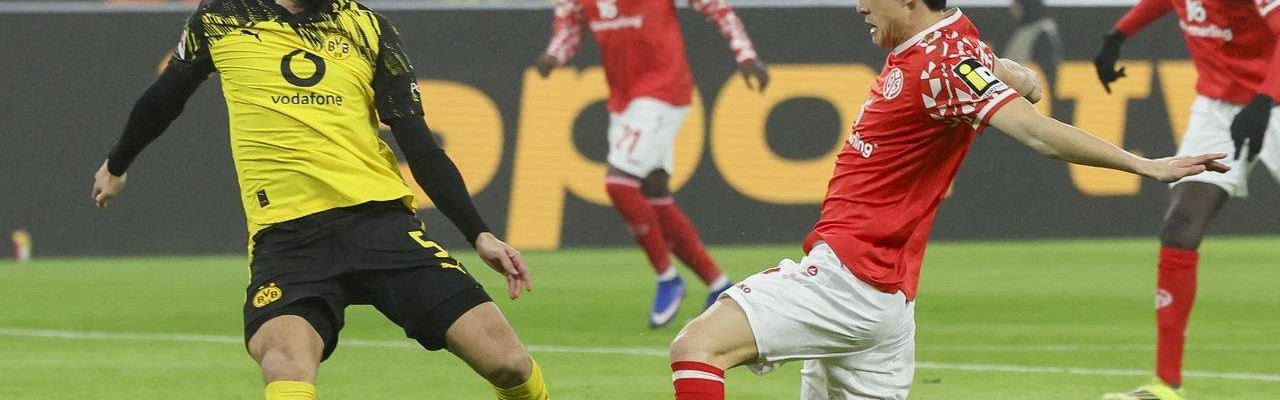 随着美因茨0-4，德甲争冠白热化：拜仁领先优势缩小至3分