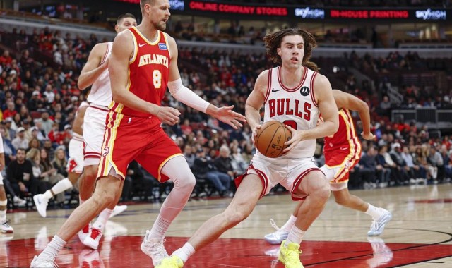 特雷杨21+17吉迪18+13 老鹰不敌公牛