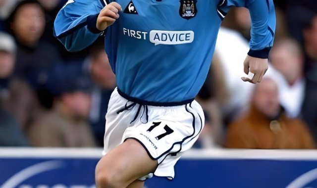 钢铁长城背后的传奇：数据解读足坛历史十大后卫