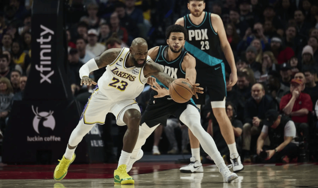 湖人惨败之夜迸出新亮点 “龙套男”21分衬出小杨凄凉