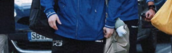 德甲3连胜，樊振东自驾凯迪拉克上班，给Labubu玩偶穿皇马球衣